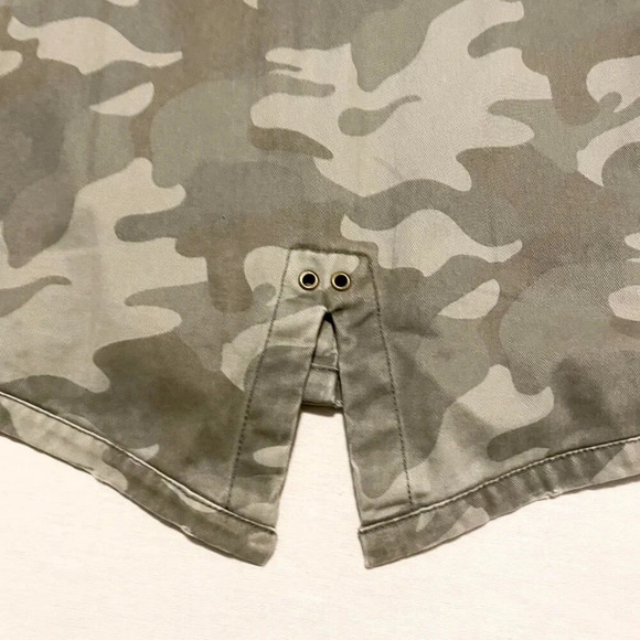 Triple Five Soul Hooded Jacket Camo Ladies Size Small Coat - Picture 16 of 16